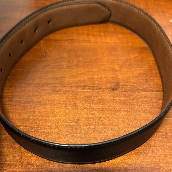 Columbia Black and Tan Faux Leather Belt Size Small 30-32 - Picture 6 of 12